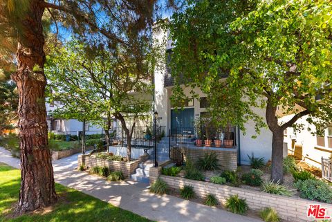 Photo of 1013 16th Street #104, Santa Monica, CA 90403 (MLS # 26837783)