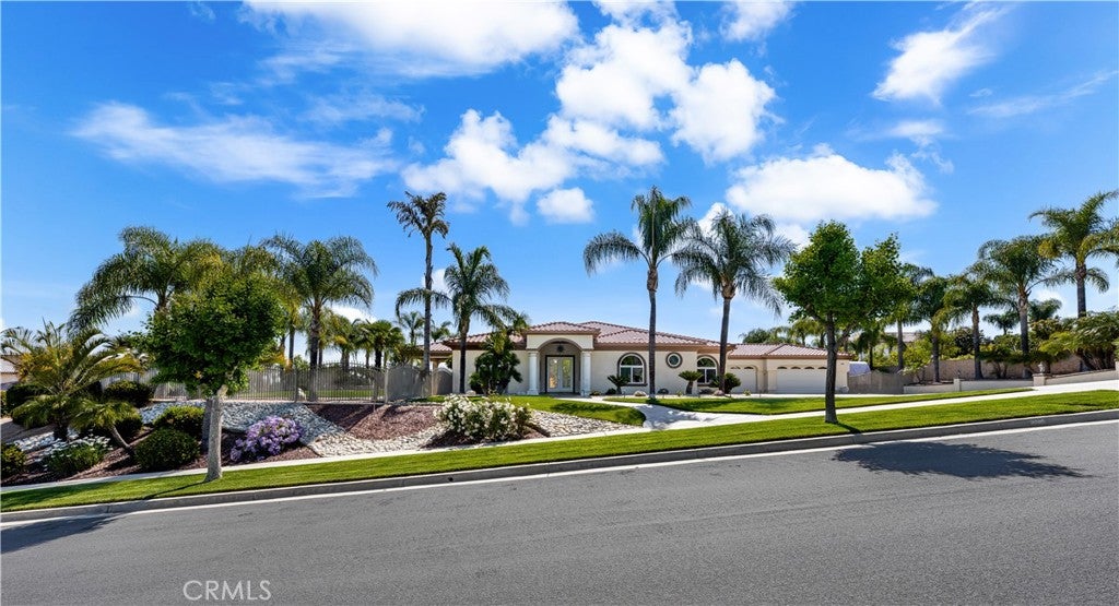 Corona, California, 92881, United States, 4 Bedrooms Bedrooms, ,5 BathroomsBathrooms,Residential,Active,2041818