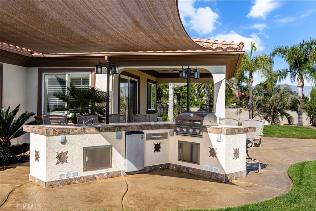 Corona, California, 92881, United States, 4 Bedrooms Bedrooms, ,5 BathroomsBathrooms,Residential,Active,2041818