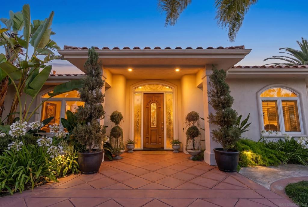 3537 Rosa Way