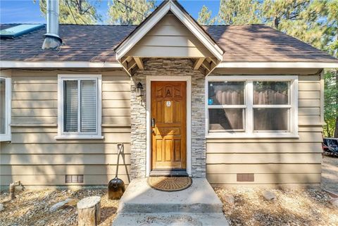 Photo of 710 Marin Road, Big Bear Lake, CA 92315 (MLS # AR25200743)