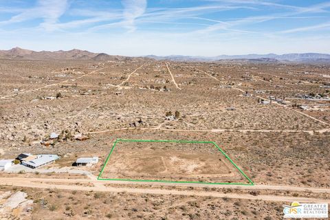 Photo of 55588 Chaparral Road, Yucca Valley, CA 92284 (MLS # 24374695)