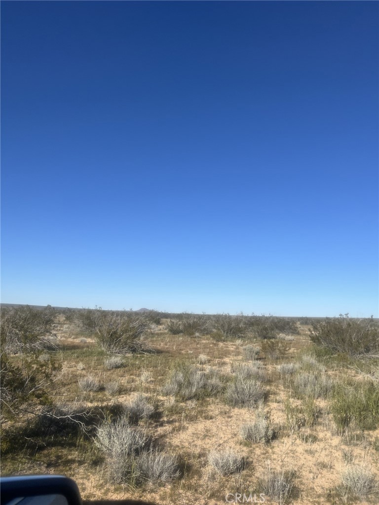 Excellent Investment. Massive 40 acres, so many possibilities. Parcel is very close to Los Angeles County. Undeveloped land. Buyer to verify all pertinent information of the property. Parcel is flat land.