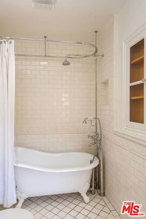 Tiny photo for 1957 MANDEVILLE CANYON Road, Los Angeles, CA 90049 (MLS # 25615483)