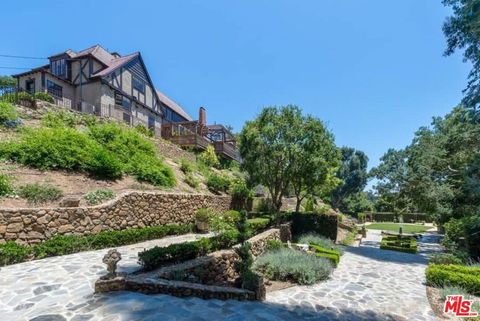 Tiny photo for 1957 MANDEVILLE CANYON Road, Los Angeles, CA 90049 (MLS # 25615483)