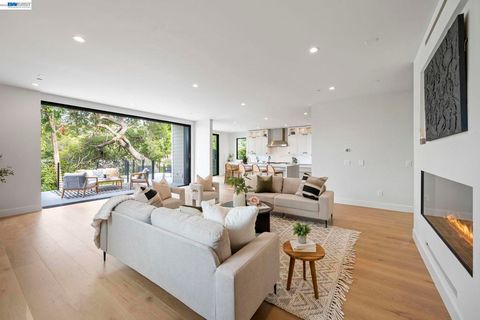 Photo of 5883 5883 Margarido Dr, Oakland, CA 94618 (MLS # 41125830)