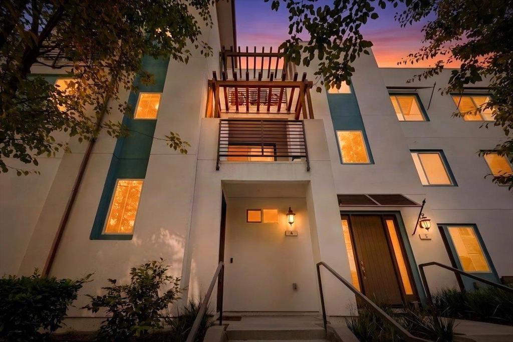 192 William Manly Street 6