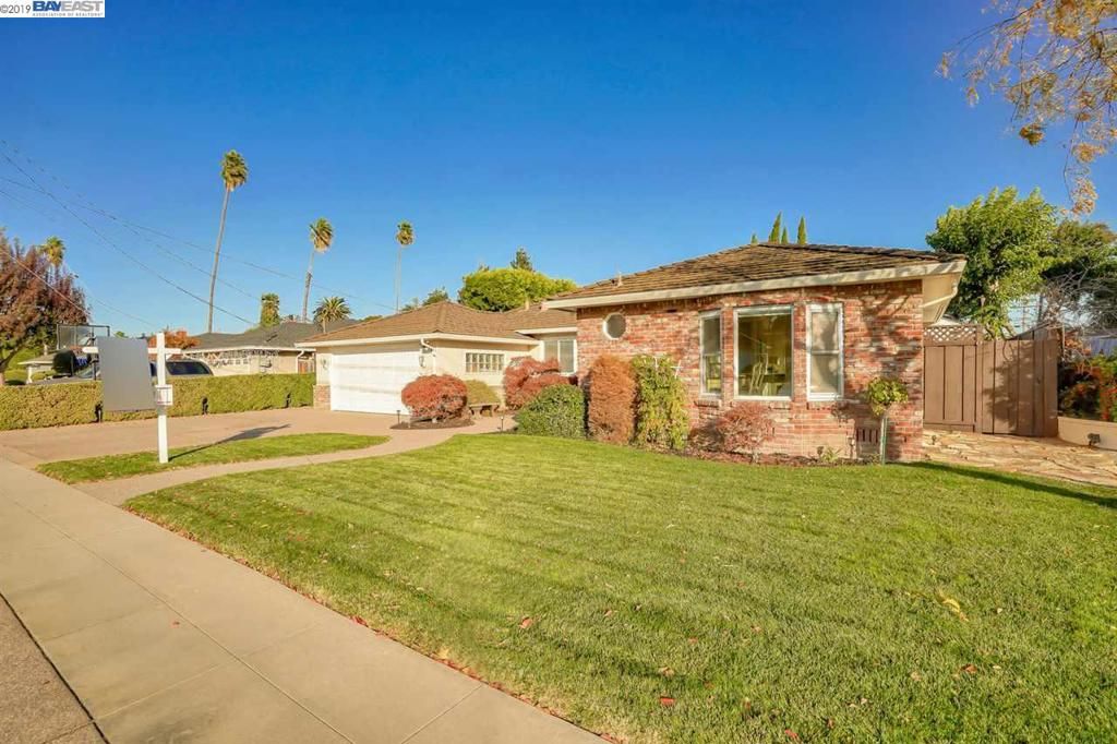 listing image 130721602409381844388