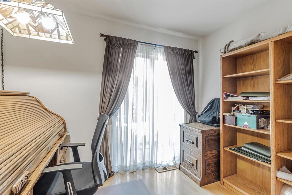 BROOKMEADOW PARK - Residential