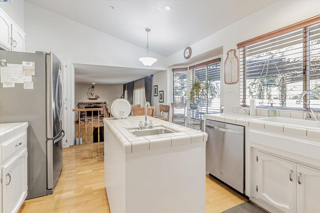 BROOKMEADOW PARK - Residential