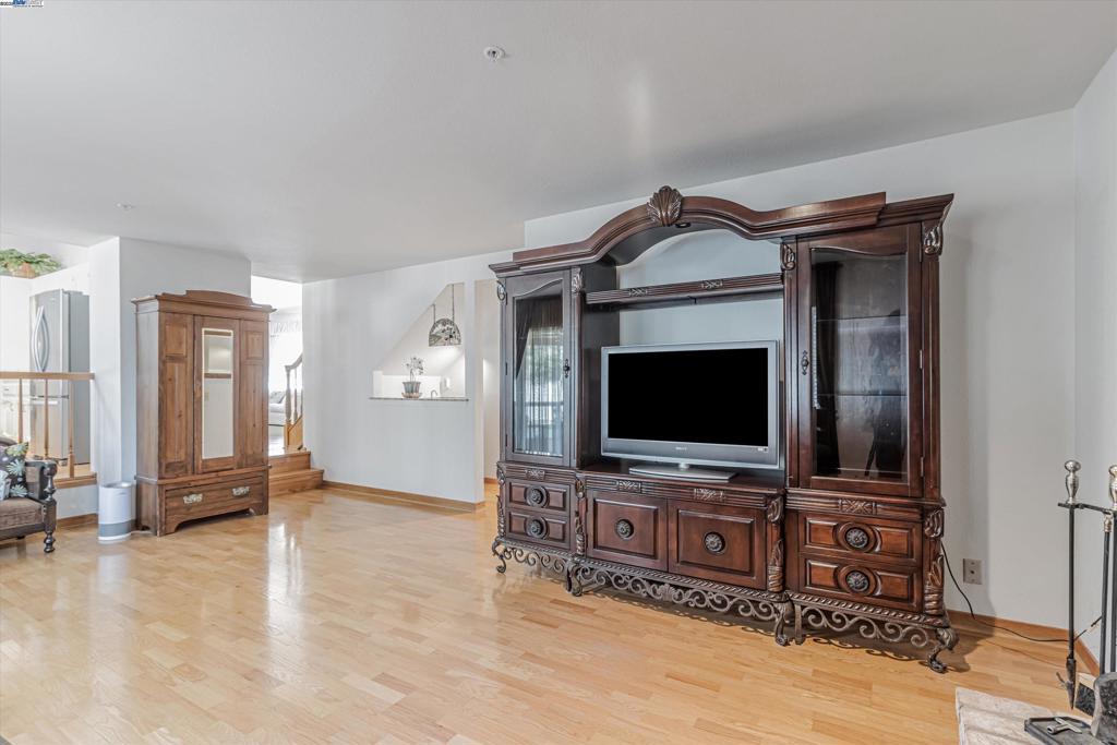 BROOKMEADOW PARK - Residential