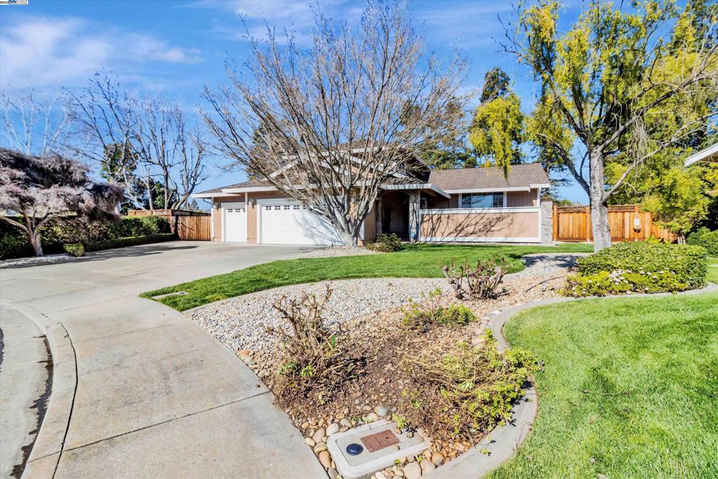 BROOKMEADOW PARK - Residential