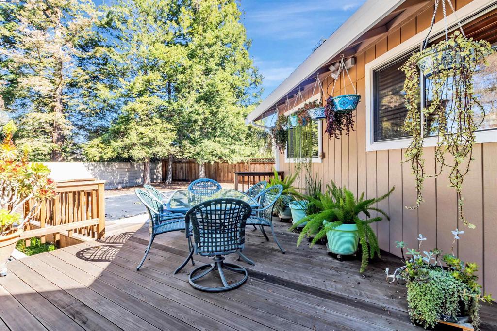 BROOKMEADOW PARK - Residential