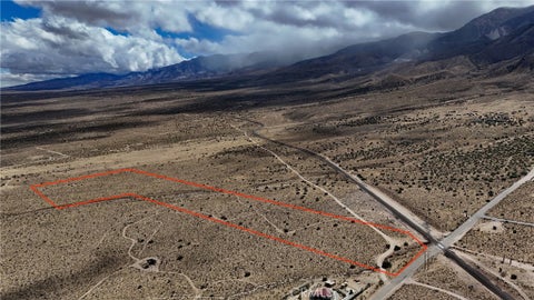 Photo of 764 High Road, Lucerne Valley, CA 92356 (MLS # HD26231784)