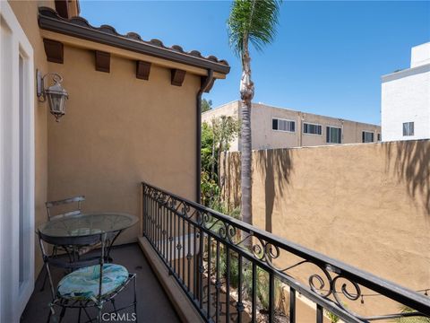 Tiny photo for 520 N Elena #B, Redondo Beach, CA 90277 (MLS # SB25243095)