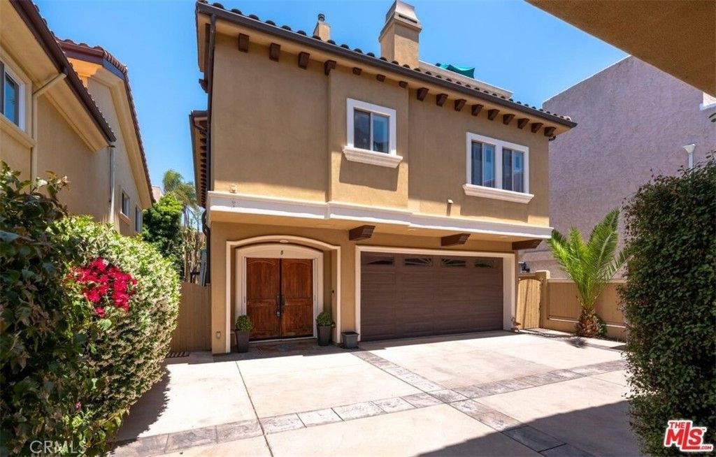 Photo of 520 N Elena #B, Redondo Beach, CA 90277 (MLS # SB25243095)