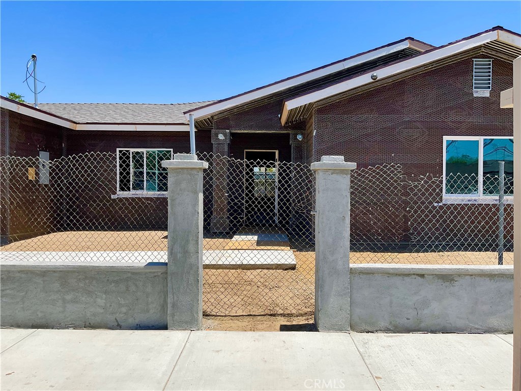 310 N Western