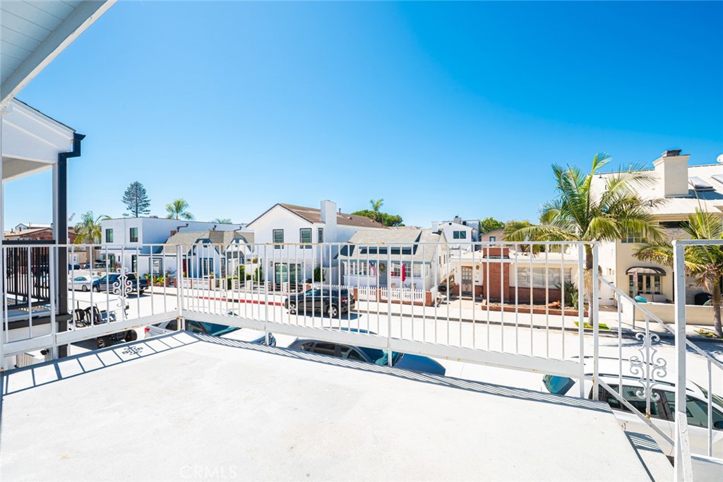 3 MONTH RENTAL UNTIL NOV 30, 2025 . UNFURNISHED 3 BED 2 BATH 1 CAR GARAGE AVAILABLE ON SEPTEMBER 5, 2025. located within easy walking distance to the beach, restaurants, the ever-popular Balboa Fun Zone, and the Auto Ferry ride across the harbor to Balboa Island. Enjoy the over-sized deck with views of the Bay!. This upper unit is located in a nice bayside neighborhood and within walking distance to all the area restaurants and attractions. Comfortable and clean, the home features stylish furnishings with partial views of the bay from the spacious deck. The home has newer appliances in the kitchen, upgraded cabinets, granite counter-tops, a built-in dishwasher and seating for 6 in the dining room. Bright living area has a large TV with cable and Wifi. The first bedroom has 2 twins and a ceiling fan to keep you cool on summer days. The second bedroom has 1 queen bed and ceiling fan. The adjacent bathroom is newly renovated with pedestal sink, newer cabinets and glass-enclosed tub and shower combo. The master suite has vaulted ceilings with fan, a king bed, en suite 3/4 bathroom, and separate side entry from the rear of the property. The house is in walking distance to shops, fine and casual dining, the Balboa Pier, Peninsula Park, the Balboa Fun Zone and ferry crossing to Balboa Island. The local library is a few blocks away. PARKING: 1 parking spot in shared garage. Tenants pay for gas, electric, basic TV cable, internet utilities.
