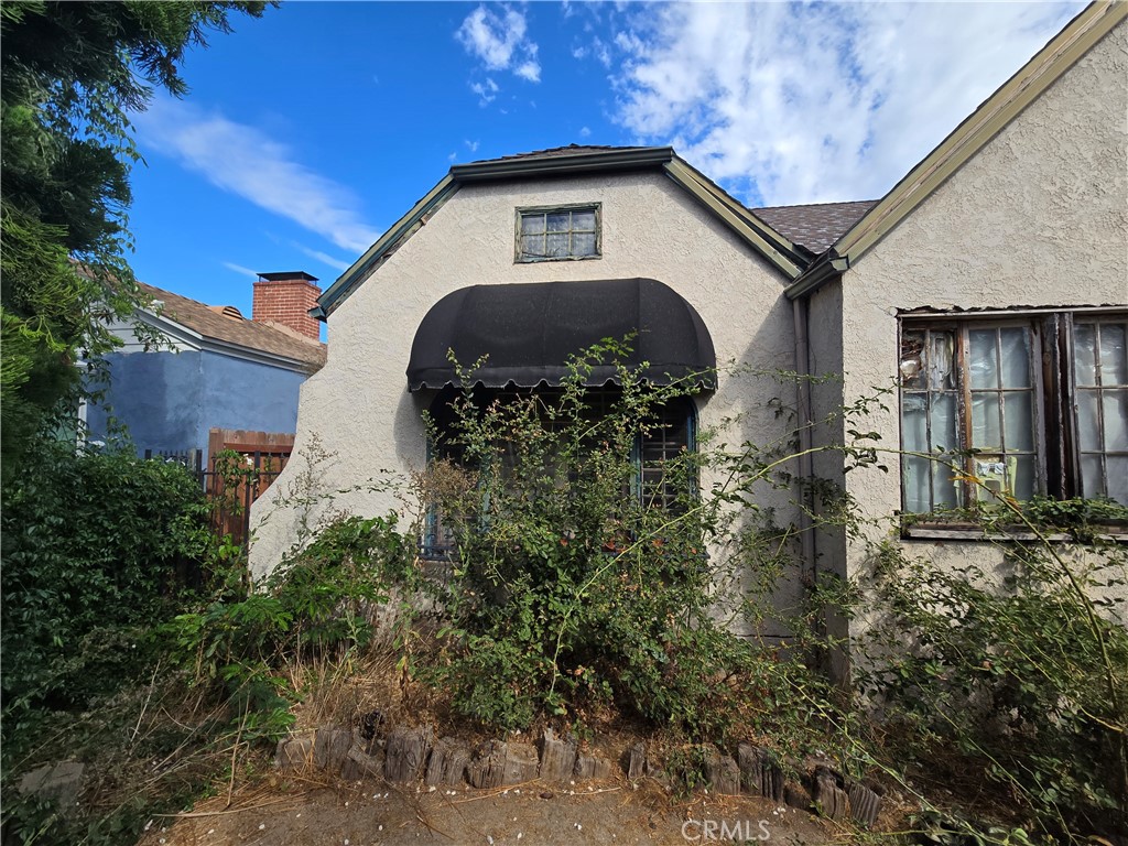 505 E Bishop