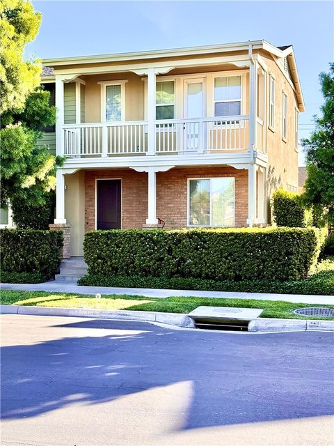 3233 Larkspur Street Tustin CA 92782