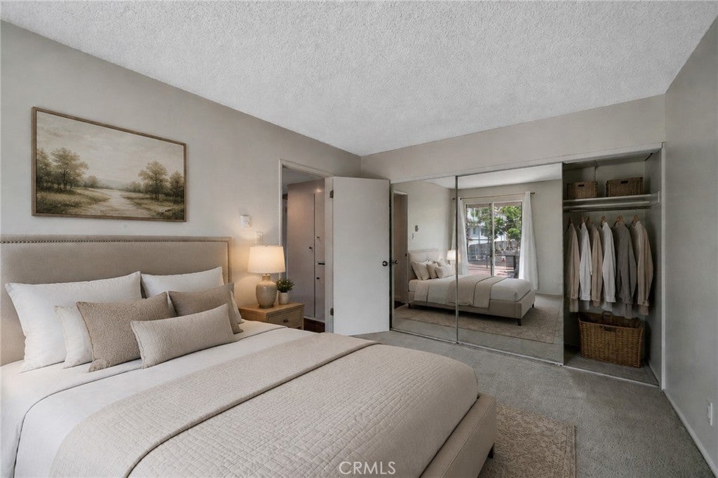 2940 W Carson 211