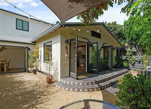 Photo of 1900 Berkeley Ave, Echo Park, CA 90026 (MLS # OC26007083)