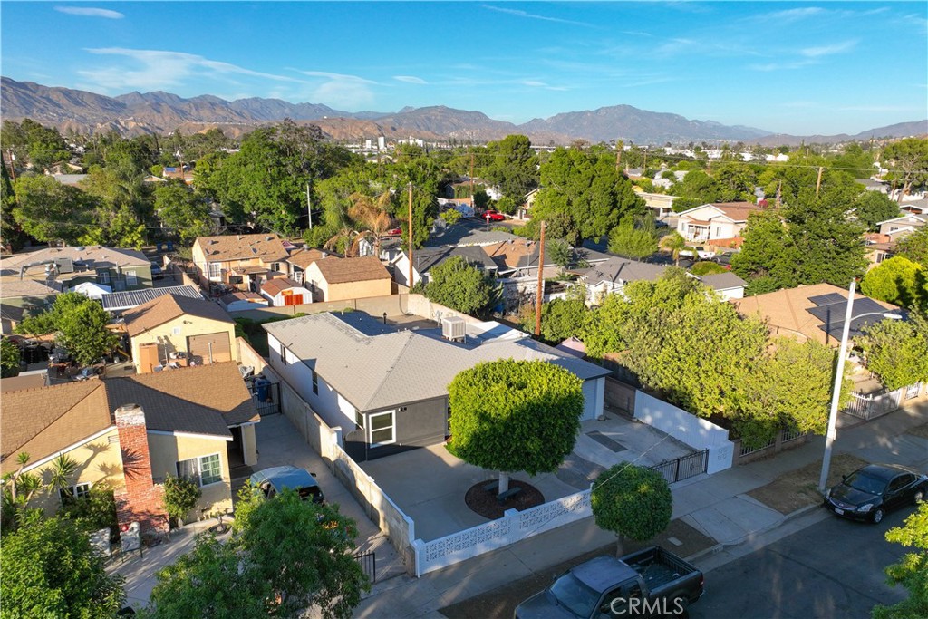 611 Griffith Street