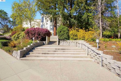 Photo of 1305 1305 Boulevard Way #306, Walnut Creek, CA 94595 (MLS # 41127506)