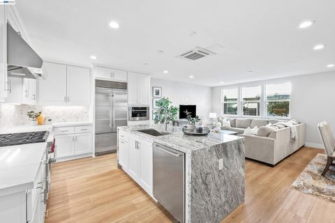 Photo of 1045 Spiedini Ter, San Ramon, CA 94583 (MLS # 41125444)