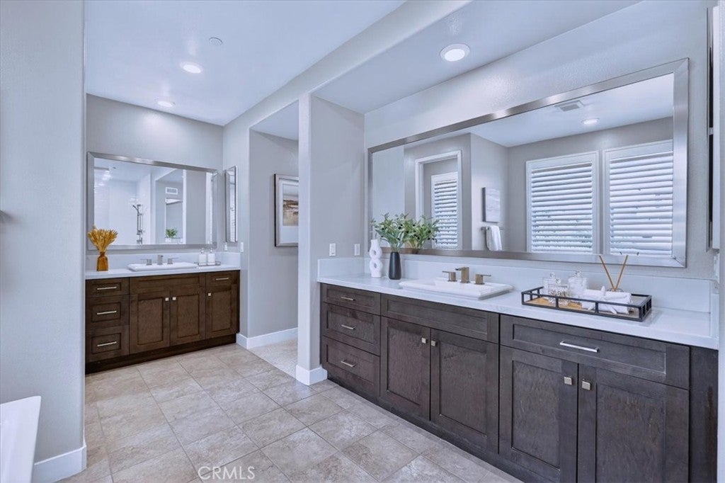 168 Crossover, Irvine CA 92618 - Photo 38
