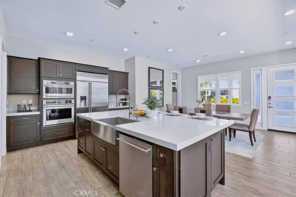 168 Crossover, Irvine CA 92618 - Photo 16