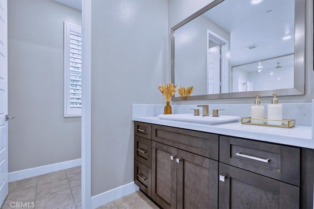 168 Crossover, Irvine CA 92618 - Photo 43