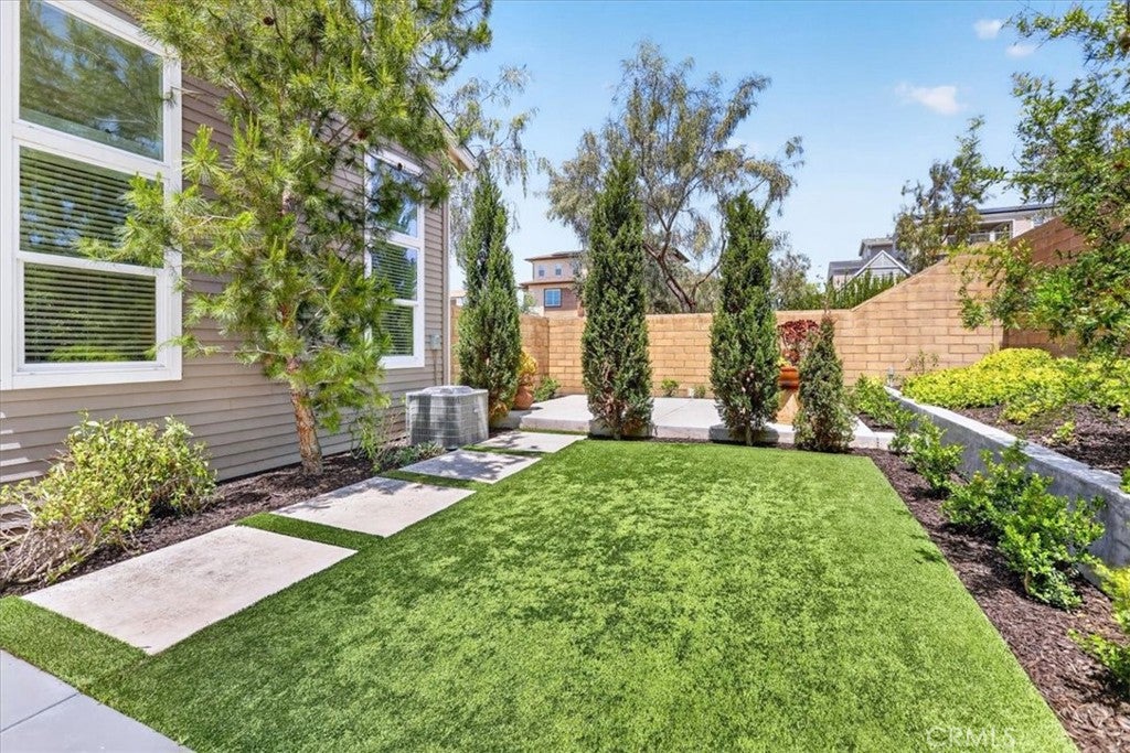 168 Crossover, Irvine CA 92618 - Photo 25