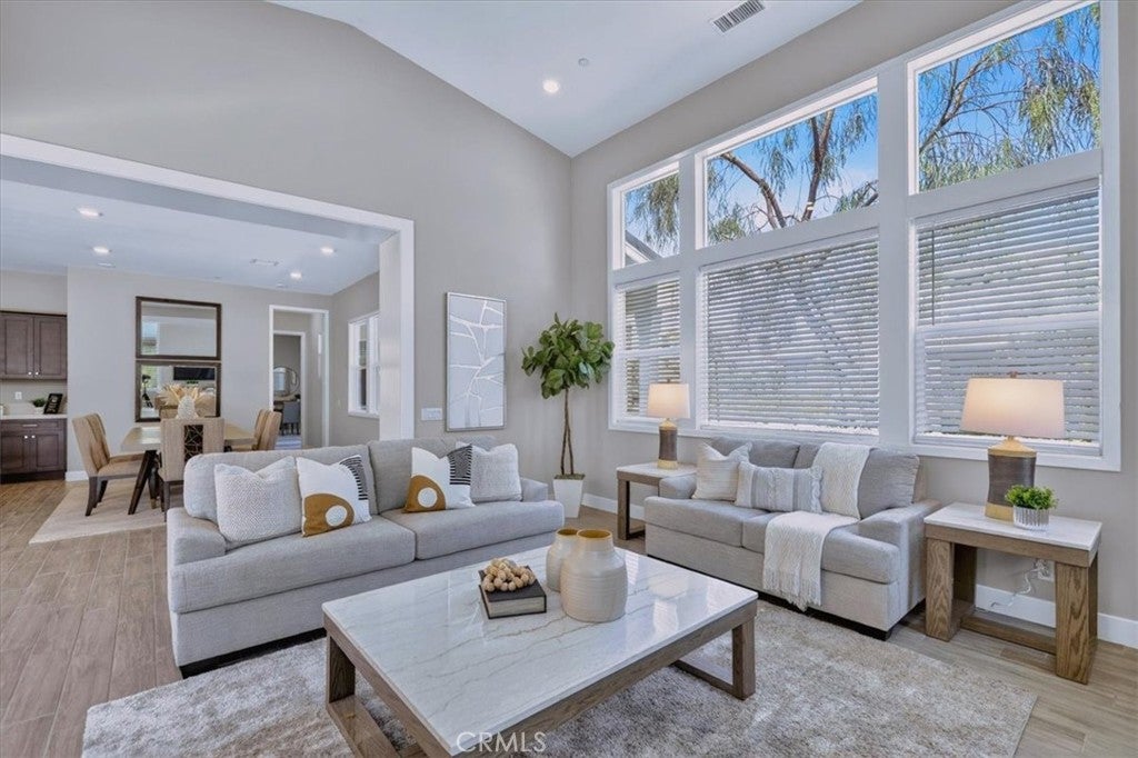 168 Crossover, Irvine CA 92618 - Photo 6