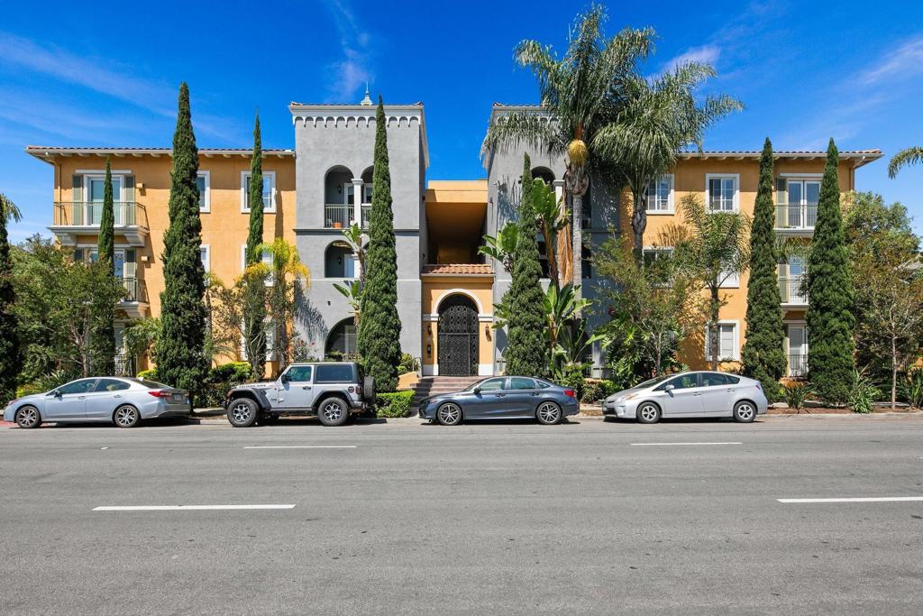 4080 Front Street 207