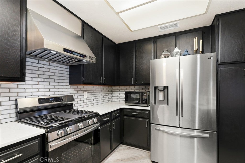 10401 Garden Grove Boulevard 21