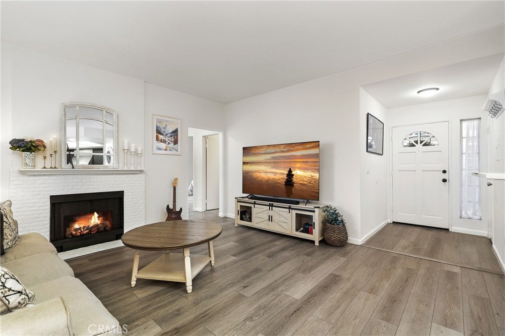 10401 Garden Grove Boulevard 21