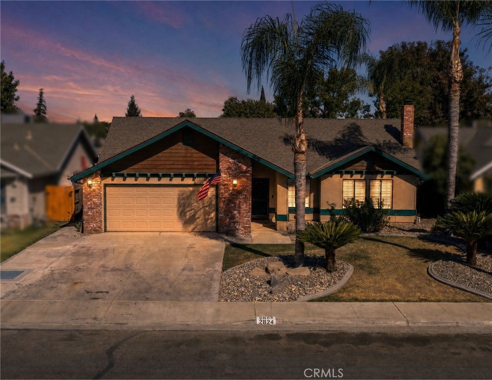 2824 W Hemlock Court