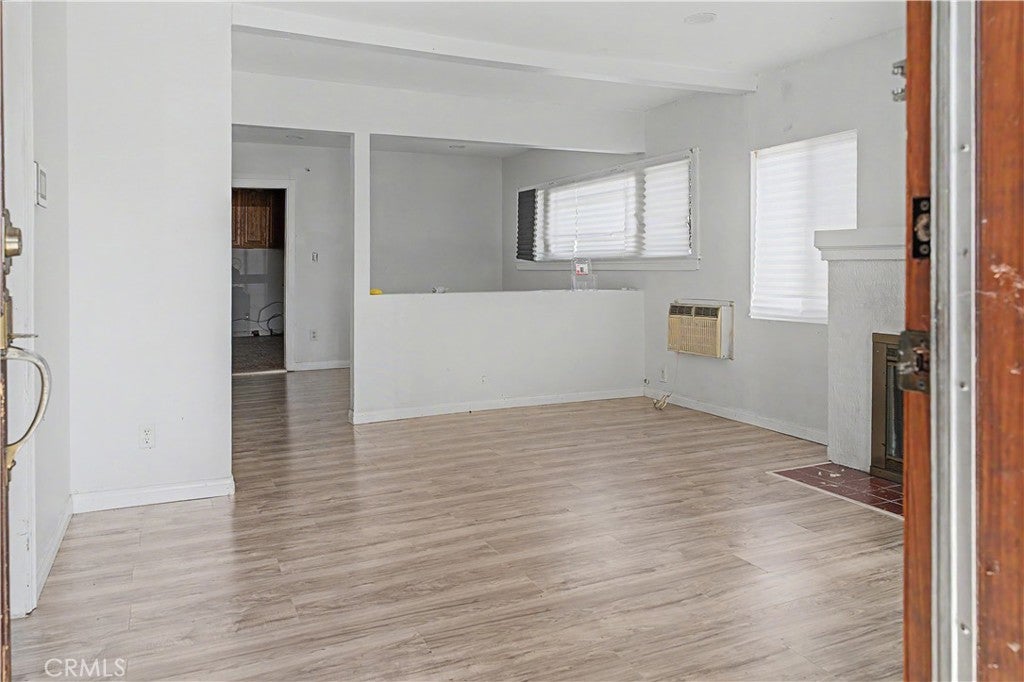2829 S Rimpau Blvd, Los Angeles CA 90016