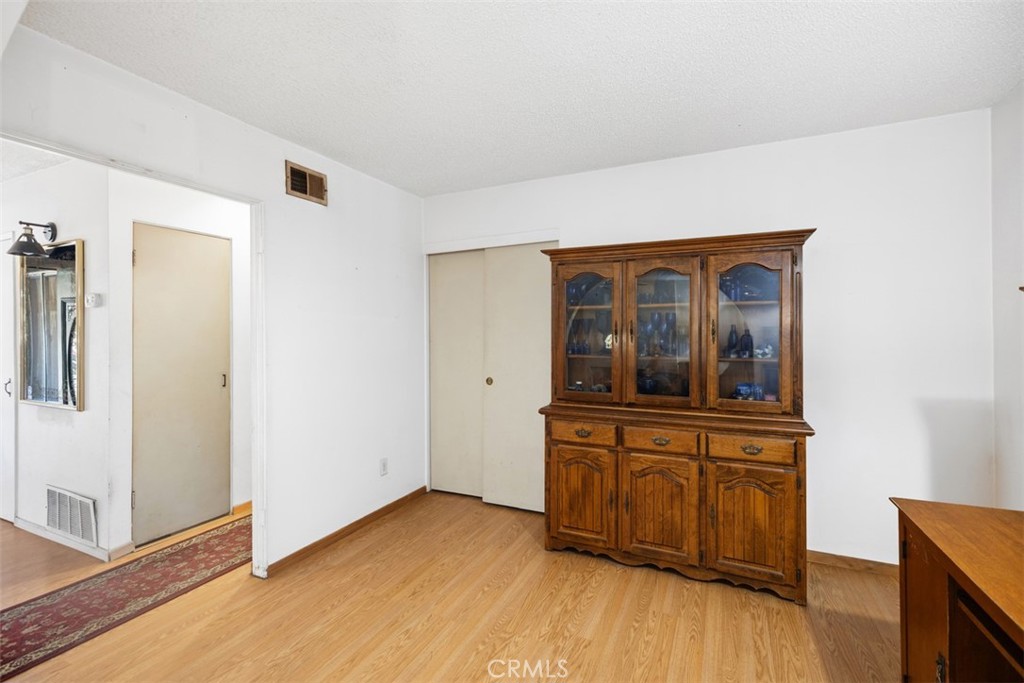 Lake Forest Keys (LK) - Residential