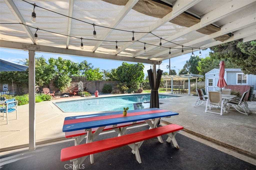 Lake Forest Keys (LK) - Residential