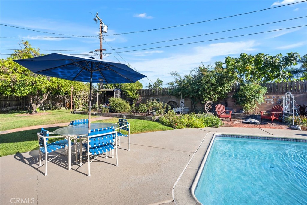 Lake Forest Keys (LK) - Residential
