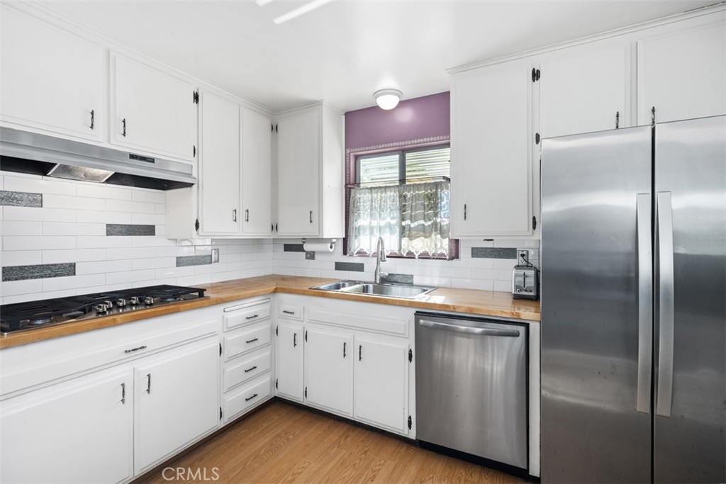 Lake Forest Keys (LK) - Residential