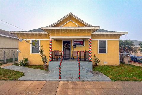 1207 Bay View Wilmington CA 90744