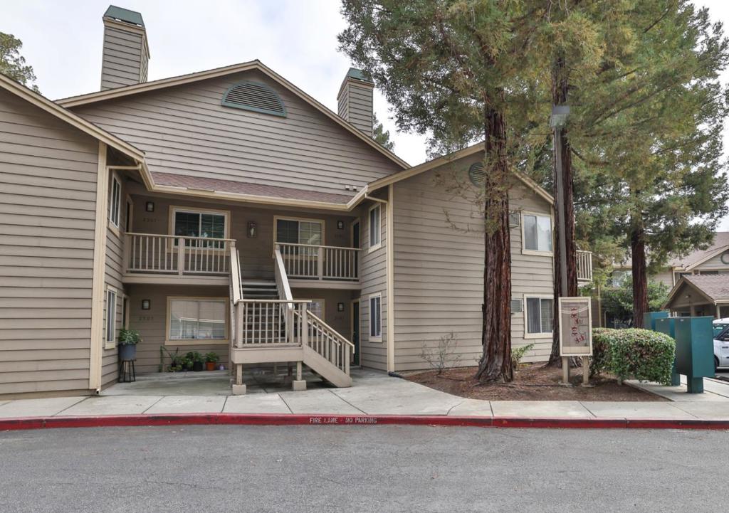 2501 Jubilee Lane
