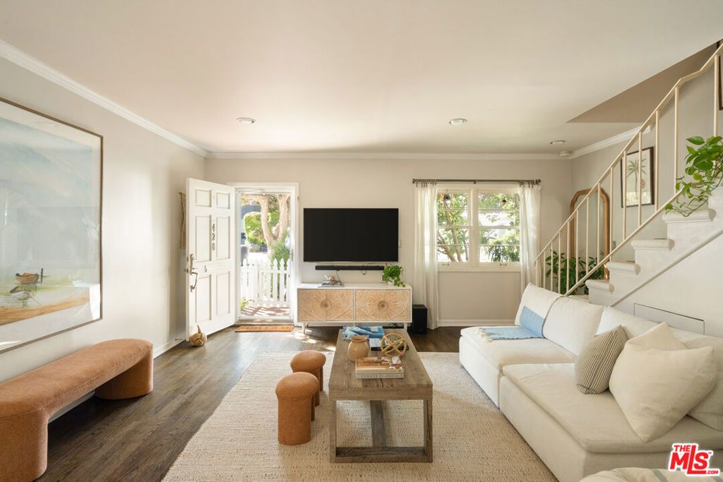 Photo of 420 Pacific Street, Santa Monica, CA 90405 (MLS # 25571509)