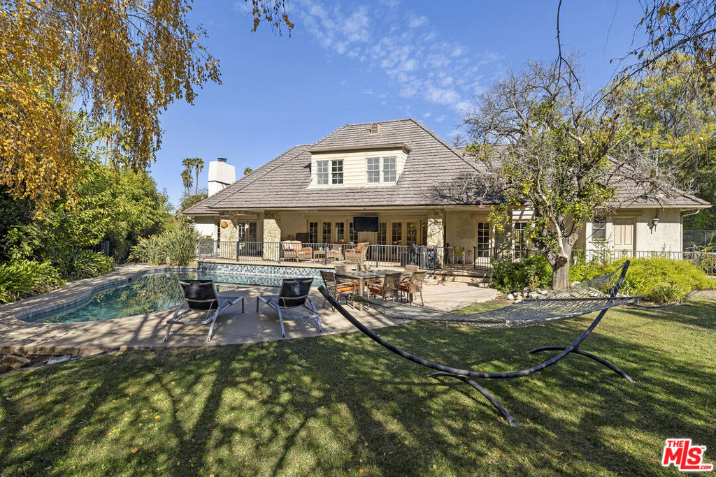 Properties 3 5200 Collier Place