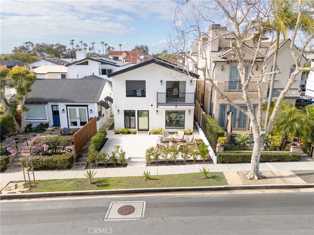 Photo of 707 Begonia Avenue, Corona Del Mar, CA 92625 (MLS # OC26041627)