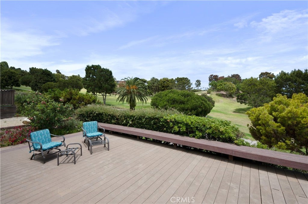2275 W 25th 18