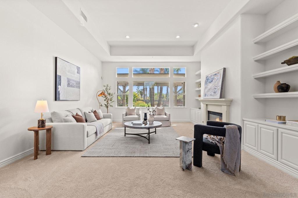 860 Calle Santa Cruz